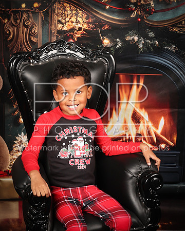 2024_Christmas_Kenda-2