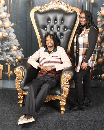 2024_Christmas_Alisha-13
