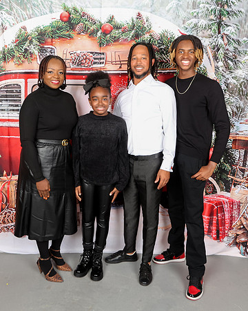 2024_Christmas_Monifah-46