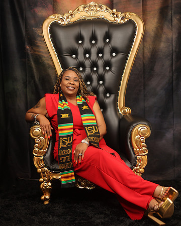 2025_Grad_AnnLewis-18