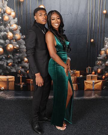 2024_Christmas_Zaniyah-10