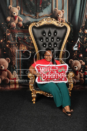 2024_Christmas_Antoinette-5