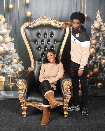 2024_Christmas_Alisha-18