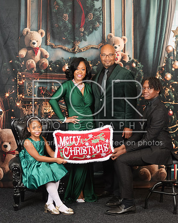 2024_Christmas_Tiffany-5