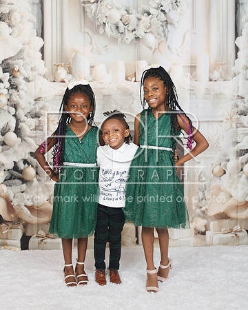 2024_Christmas_Leneisha-20
