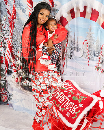2024_Christmas_Brandi-33
