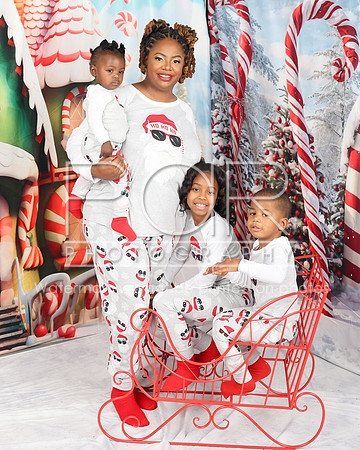 2024_Christmas_LaTashia-14