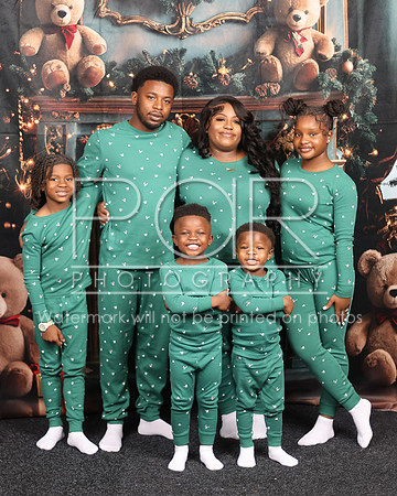 2024_Christmas_Aykia-4