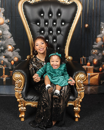 2024_Christmas_Jewell-13