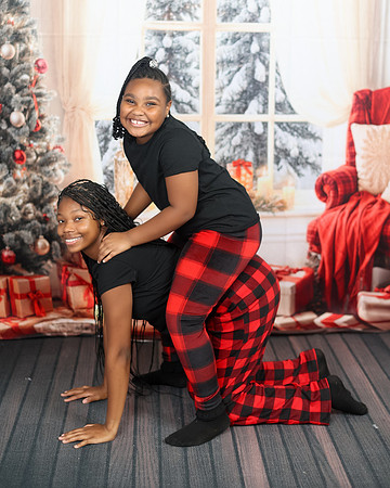 2024_Christmas_Alecya-8