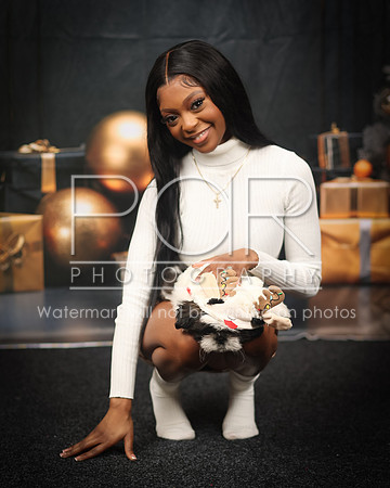 2024_Christmas_Jamiyah-37