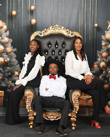 2024_Christmas_Kamorie-16