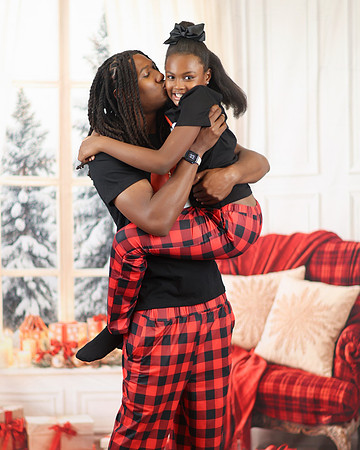 2024_Christmas_RussellFamily-47