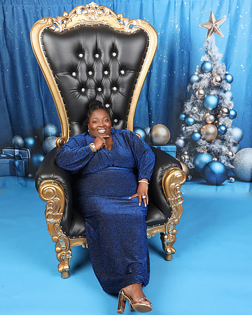 2024_Christmas_MitchellFamily-21