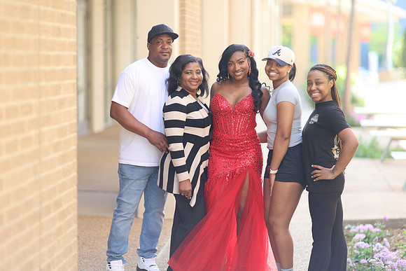 2025_Prom_ShaniahSis-40