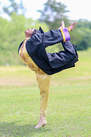 2025_Grad_Maddy-66