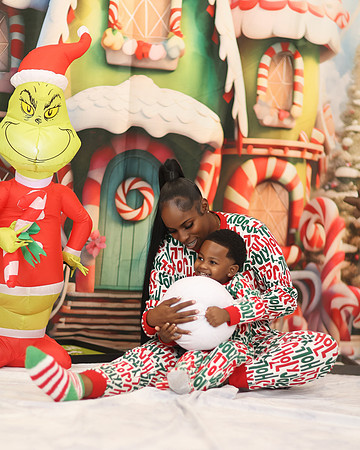 2024_Christmas_Keundra-46