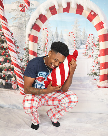 2024_Christmas_Quinn-16
