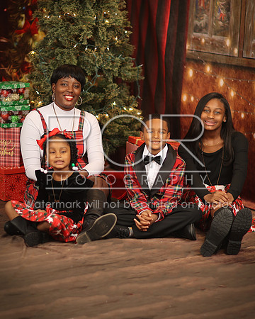2024_Christmas_Eboni-13