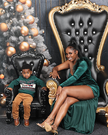2024_Christmas_Keundra-3