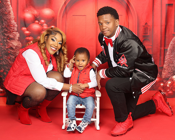 2024_Christmas_Kierra-6