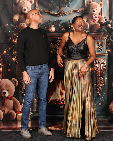 2024_Christmas_Griffins-38
