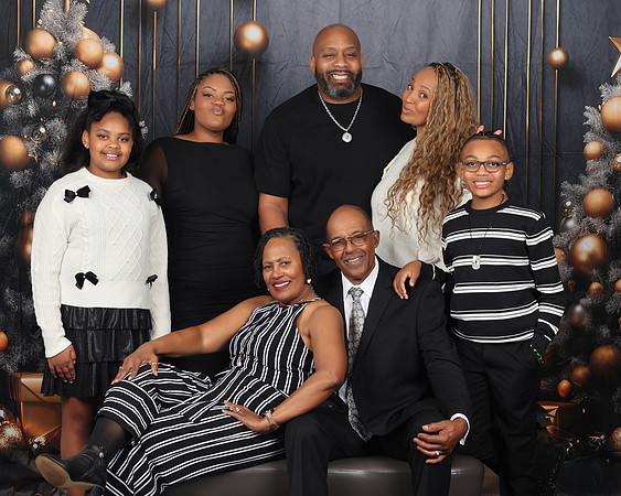 2024_Christmas_Monifah-25