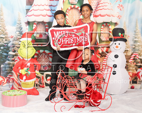 2024_Christmas_Amber McMillan-20