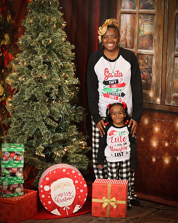 2024_Christmas_Victoria-30