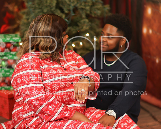2024_Christmas_Kelsie-12