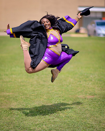 2025_Grad_Maddy-96