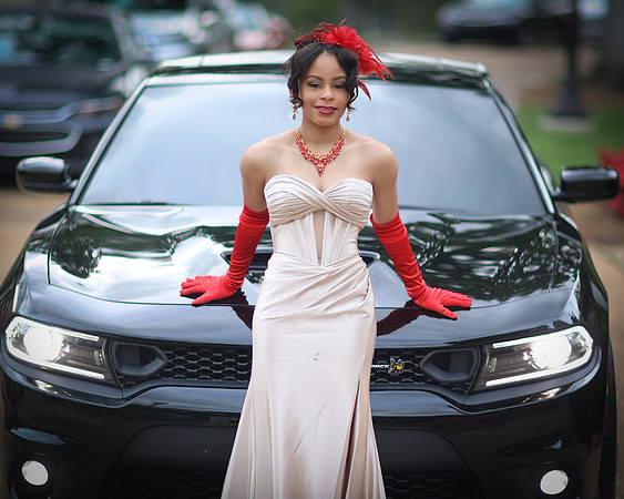 2025_Prom_KaylaSis-19
