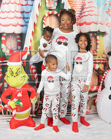 2024_Christmas_LaTashia-22