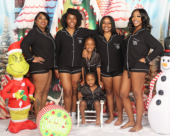 2024_Christmas_Khalil-25