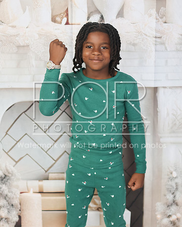 2024_Christmas_Aykia-21