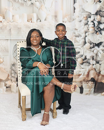 2024_Christmas_Vanessa-11