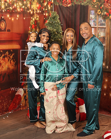2024_Christmas_Latorica-42