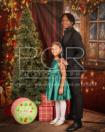 2024_Christmas_Tiffany-6