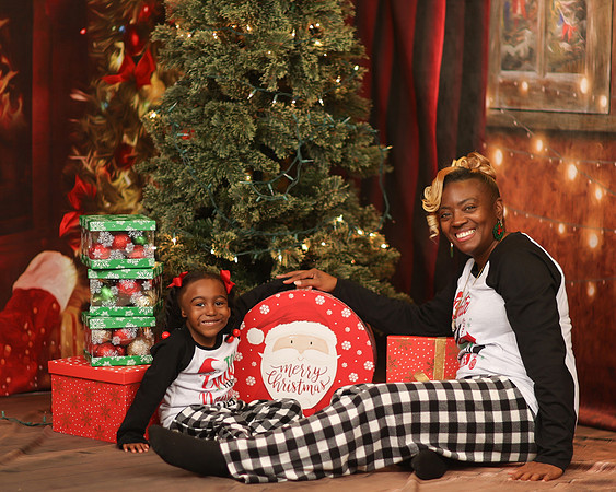 2024_Christmas_Victoria-29