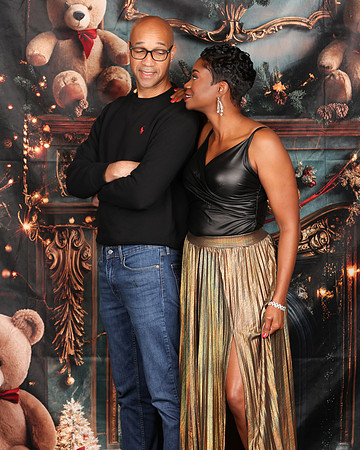 2024_Christmas_Griffins-33