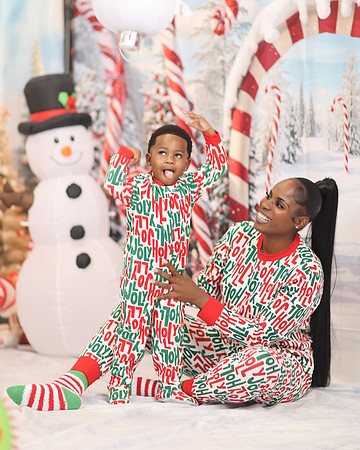 2024_Christmas_Keundra-35