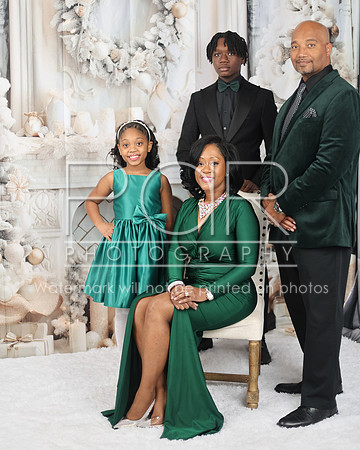 2024_Christmas_Tiffany-9