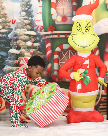 2024_Christmas_Keundra-37