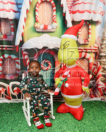 2024_Holiday_K_Woods-7