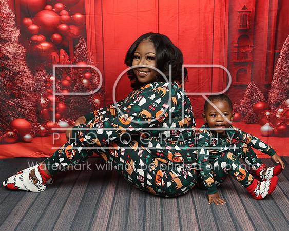 2024_Holiday_K_Woods-11