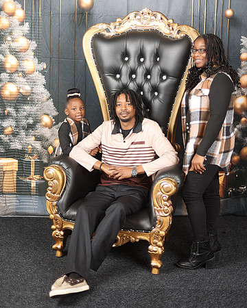 2024_Christmas_Alisha-12