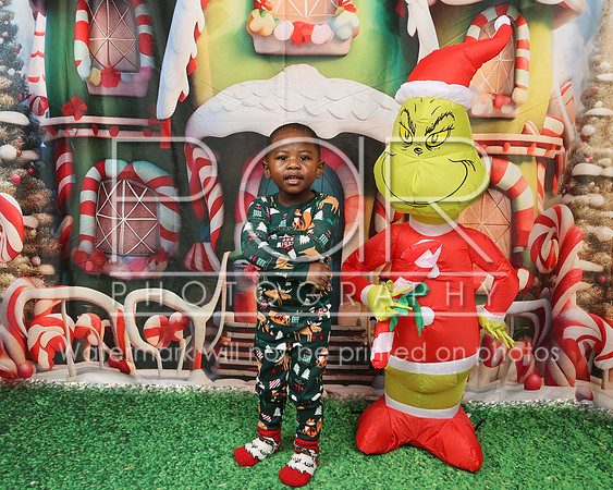 2024_Holiday_K_Woods-4
