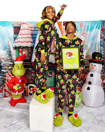 2024_Christmas_SamB-7