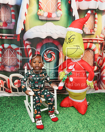 2024_Holiday_K_Woods-5
