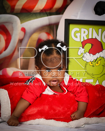 2024_Christmas_Brandi-18